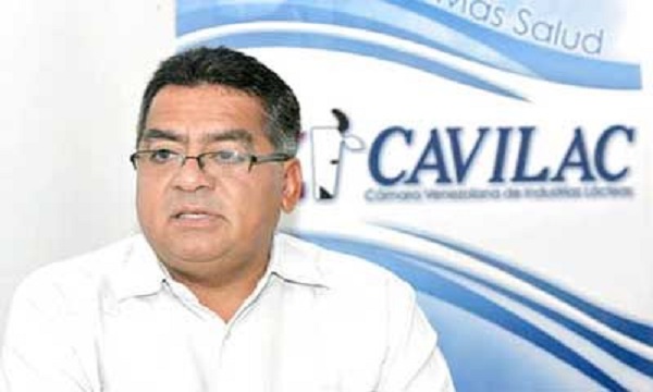 Cavilac anuncia que este martes revisarán con Gobierno precios de la leche