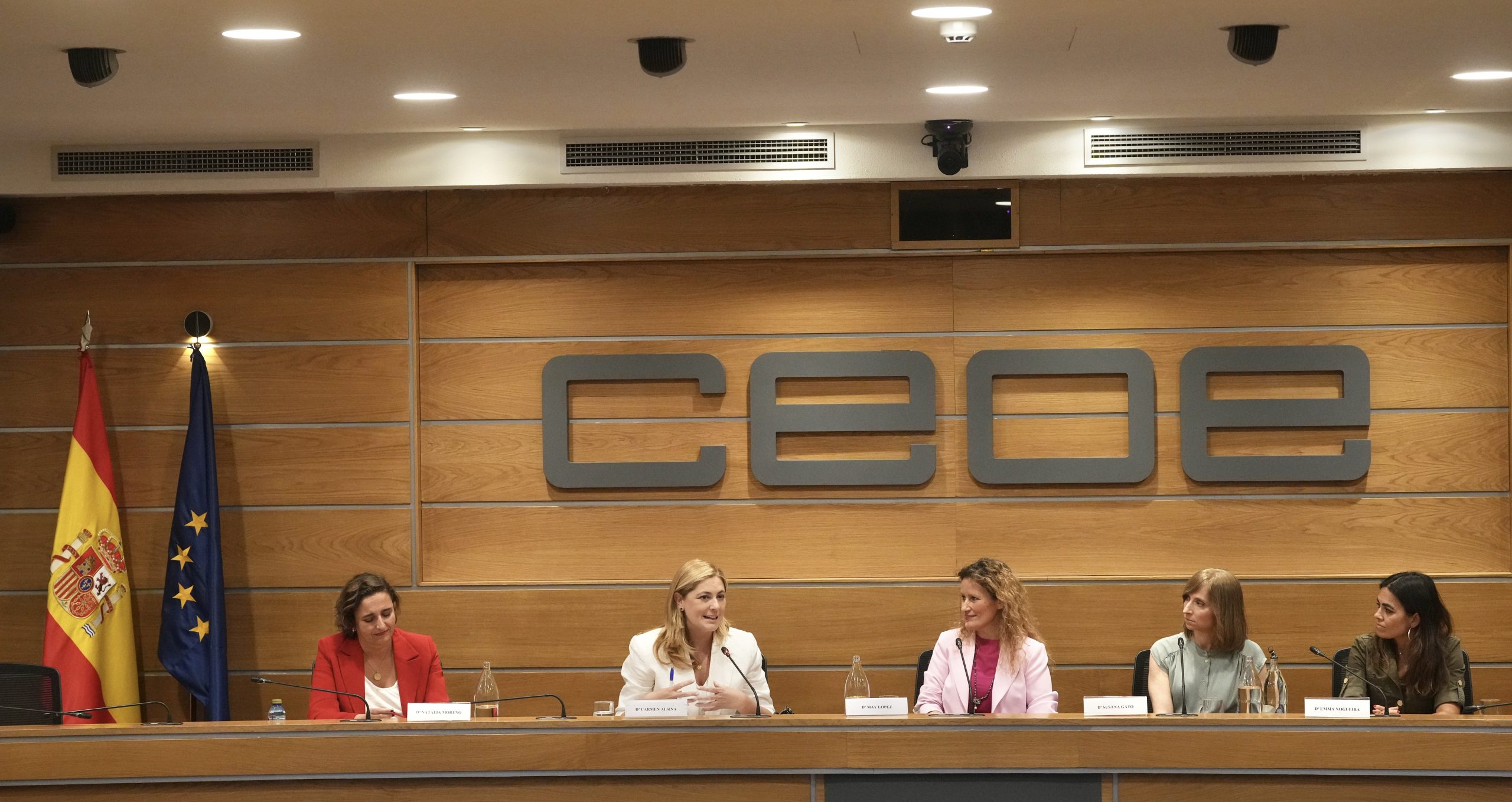 Carmen Alsina, Emma Nogueira, Natalia Moreno, Susana Gato y May López durante la presentación del II Observtorio de la Sostenibilidad en Iberoamérica