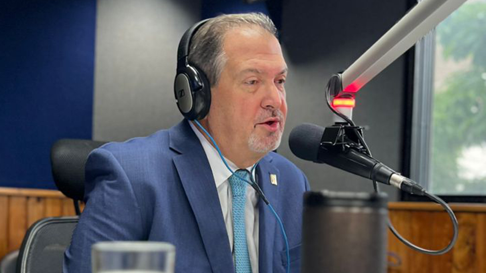 Adán Celis: Levantamiento temporal de sanciones debe venir acompañado de un nuevo marco jurídico y económico