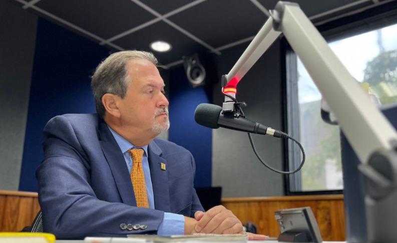 Adán Celis: “El país no quiere enfrentamientos, el país quiere diálogo y negociación para la paz”